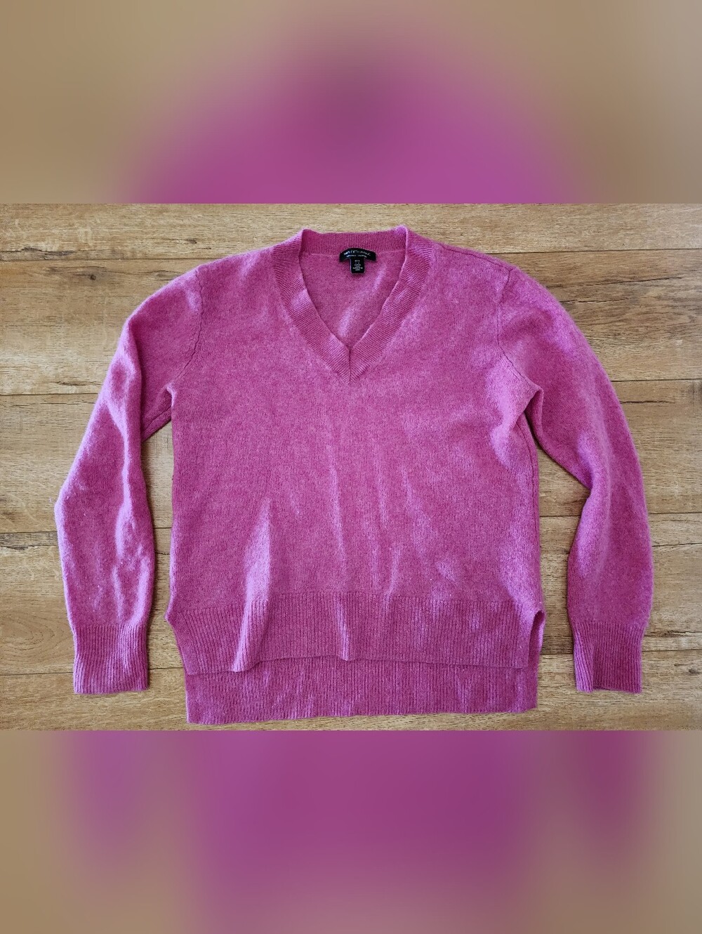 Vintage Saks 5th Avenue 100% Cashmere Heather Hot Pink V Neck Sweater Womens L